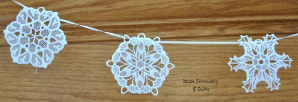 Snowflake Lace Banner/Garland, Christmas/Winter/Holiday Decoration