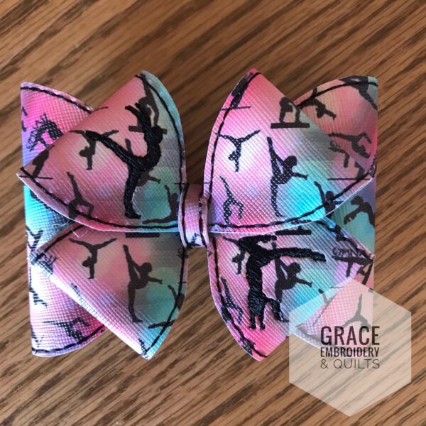 Gymnastics vinyl bow, 6 loop bow